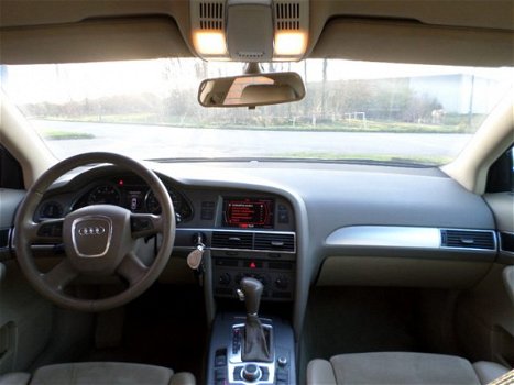 Audi A6 - 2.4 V6 Pro Line Sportstoelen, Leer, trekhaak - 1