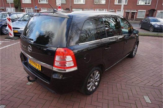 Opel Zafira - 1.8 Edition 7 PERSOONS NAVIGATIE, TREKHAAK PAS NIEUWE DISTRIBUTIERIEM - 1