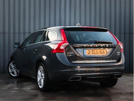 Volvo V60 - 2.4 D6 AWD, Prijs incl. Plug-In Hybrid Momentum, 1 Ste Eigenaar, Dealer Onderhoud., NL-A - 1