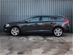 Volvo V60 - 2.4 D6 AWD, Prijs incl. Plug-In Hybrid Momentum, 1 Ste Eigenaar, Dealer Onderhoud., NL-A - 1 - Thumbnail