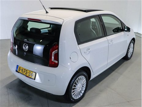 Volkswagen Up! - AUTOMAAT High Up | Panoramadak | Parkeersensoren | Navigatie | Cruise control | - 1