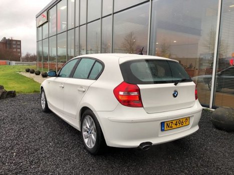 BMW 1-serie - 120i 170pk Executive Automaat Leer Cruise Climate - 1