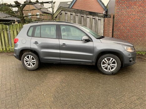 Volkswagen Tiguan - 2.0 TDI Comfort&Design Edition - 1