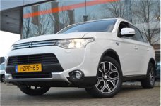 Mitsubishi Outlander - 2.0 PHEV Exec. X-Line, Ex Btw, Xenon, 18 Inch, Camera, Leder 1-2, Navigatie,