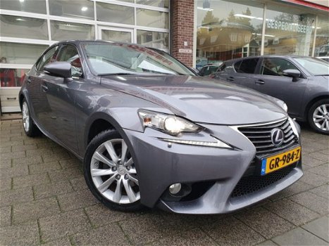 Lexus IS - 300h Business Line Navi/Xenon/Camera - 1