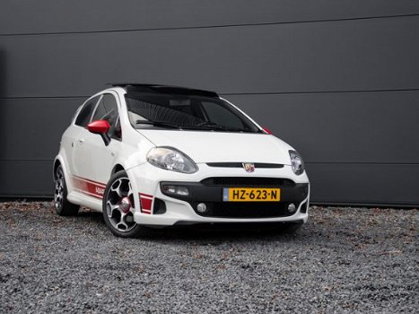 Abarth Punto Evo - 1.4 Turbo 165pk | G-tech sportuitlaat | pano | 17 inch - 1