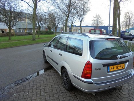 Ford Focus Wagon - 1.6-16V Cool Edition - 1