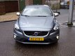 Volvo V40 - D2 R-DESIGN - 1 - Thumbnail