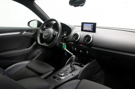 Audi A3 Sportback - 1.6 TDI Ambition Pro Line S S-Tronic S-Line Xenon Half-Leder Navigatie Climate C - 1