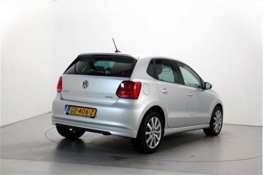 Volkswagen Polo - 1.4 TDI BlueMotion Navigatie Stuurbediening Parkeersensoren Airco - 1