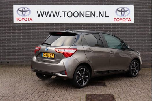 Toyota Yaris - 1.5 Hybrid Bi-Tone Plus Navigatie-cruise control-16 inch - 1