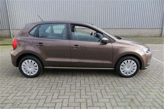 Volkswagen Polo - 1.0 Comfortline 5Drs /Airco/Pdc/Cruise/Bluetooth/NAP/Garantie - 1