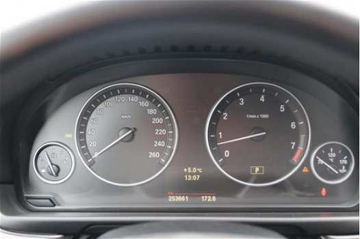 BMW 5-serie Touring - 523i High Executive - Automaat - 1