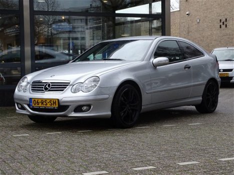 Mercedes-Benz C-klasse Sportcoupé - C 180 Kompressor Navi PDC Climate Control - 1