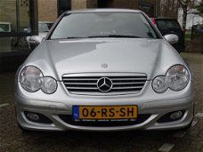 Mercedes-Benz C-klasse Sportcoupé - C 180 Kompressor Navi PDC Climate Control