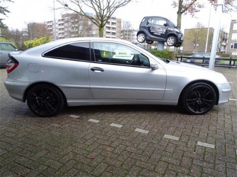 Mercedes-Benz C-klasse Sportcoupé - C 180 Kompressor Navi PDC Climate Control - 1