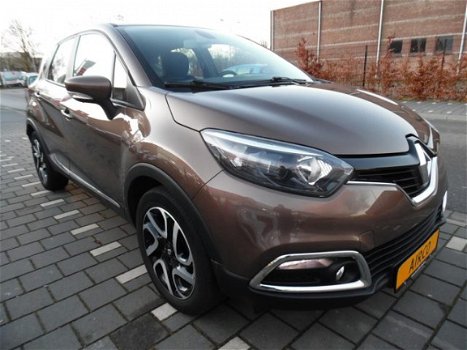 Renault Captur - 0.9 TCe dynamiqua clima en navigatie 17