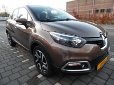 Renault Captur - 0.9 TCe dynamiqua clima en navigatie 17" sportvelgen