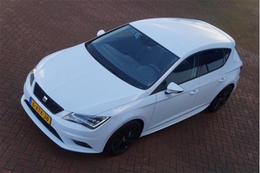 Seat Leon - 1.6 TDI Ecomotive Lease Sport Cupra BodyKitt + Xenon + Leder + 18