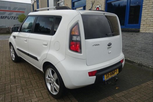 Kia Soul - 1.6 X-ecutive -schuifdak-airco-trekhaak - 1