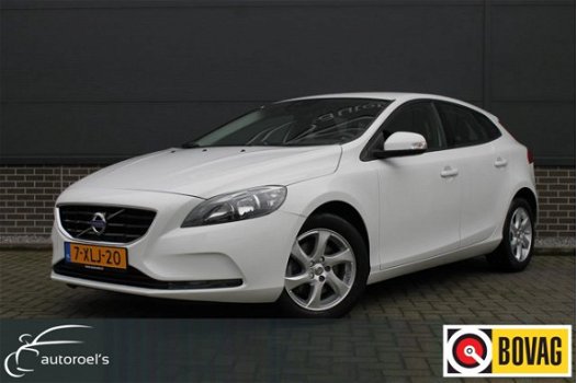 Volvo V40 - 1.6 T2 / 120 PK / Trekhaak / Navigatie / 1e Eigenaar / Dealer Onderhouden - 1