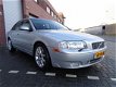 Volvo S80 - 2.4 D5 Exclusive Airco 2004 Zeer Nette Auto - 1 - Thumbnail