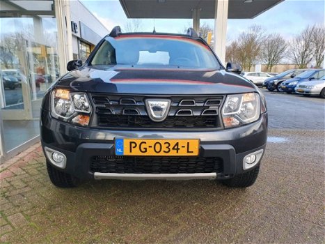 Dacia Duster - 1.2 TCe 4x2 Blackshadow / Trekhaak - 1