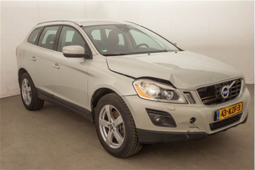 Volvo XC60 - 2.4 D5 Summum Super onderhouden auto - 1