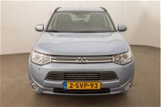 Mitsubishi Outlander - 2.0 PHEV INSTYLE LEER GEEN SCHADE