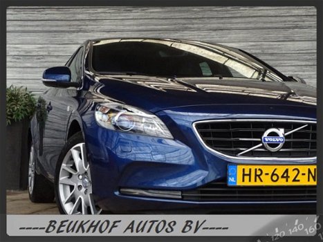 Volvo V40 - 2.0 D2 Ocean Race Business Leer Xenon Panoramadak Navi - 1