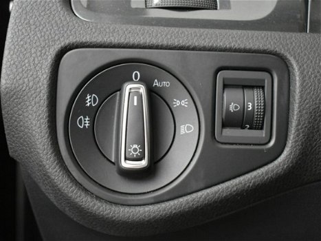 Volkswagen Golf - 1.0 TSI 110PK DSG Aut. Comfortline Navigatie | DAB Radio | PDC v+a | Bluetooth | 1 - 1