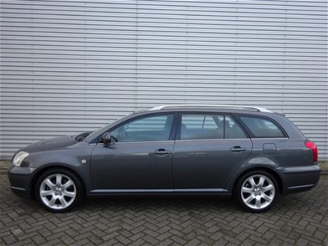 Toyota Avensis Wagon - 2.0 VVTi Executive Automaat - 1