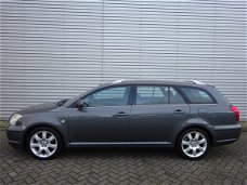 Toyota Avensis Wagon - 2.0 VVTi Executive Automaat