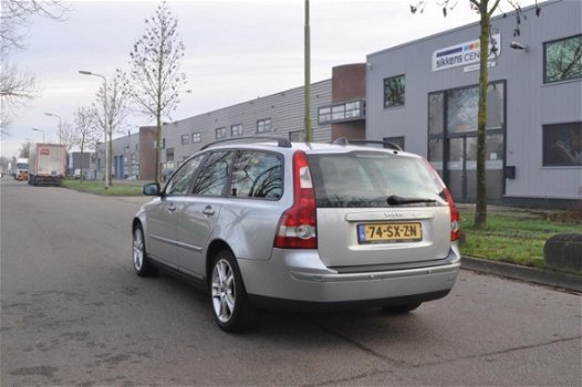 Volvo V50 - 2.4 Edition II AUTOMAAT/NAVIGATIE/LEDER NETTE STAAT - 1