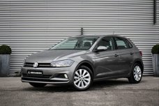 Volkswagen Polo - Comfortline 1.0 TSI 95pk Navigatie Parkeersensoren DAB Cruise control Climatronic