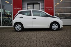 Toyota Aygo - 1.0 VVT-i x-now