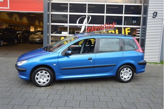 Peugeot 206 SW - 1.4 One-line 5Drs I Airco I Dak-rail I Dealer onderhouden - 1