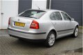 Skoda Octavia - 1.6 Ambiente Sport - 1 - Thumbnail