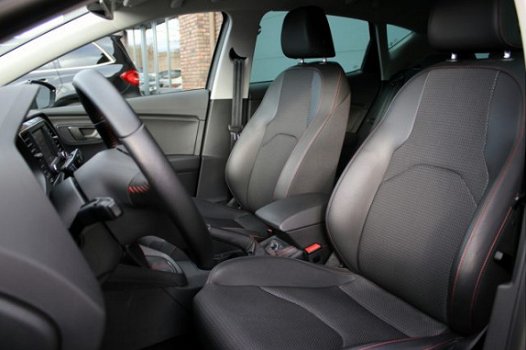 Seat Leon - 1.4 TSI ACT FR Dynamic, Navigatie, Bluetooth, Spraakbediening, LED koplampen, Parkeersen - 1