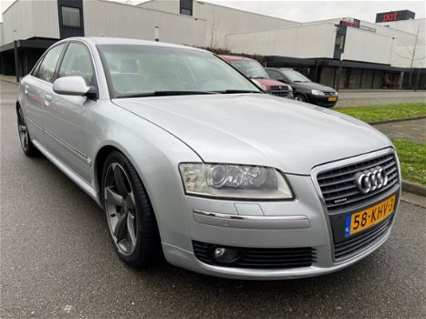 Audi A8 - 4.2 quattro - 1