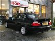 BMW 3-serie - 318i Executive Navigatie rood leer Xenon auto is in top conditie - 1 - Thumbnail