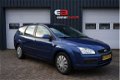 Ford Focus Wagon - 1.6-16V Trend - 1 - Thumbnail