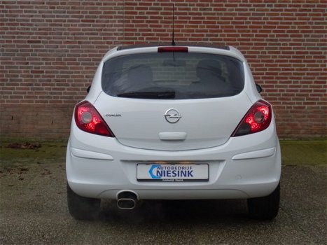 Opel Corsa - 1.4 Color Edition - 1
