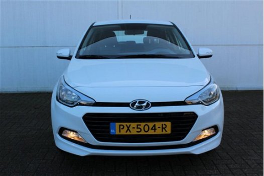 Hyundai i20 - 1.0 T-GDI i-Drive Cool *AIRCO / TREKHAAK / NAP - 1