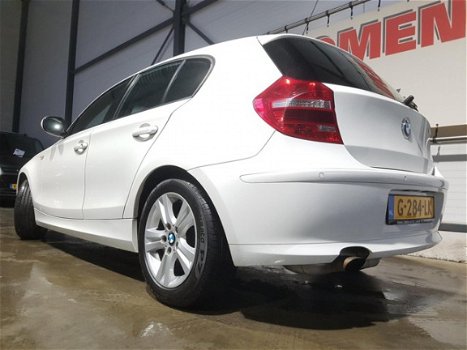 BMW 1-serie - 118i 143PK Automaat + DEALER OH/BI XENON/CLIMA/CRUISE CONTROL/16