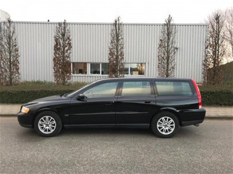 Volvo V70 - 2.4D Edition II YOUNG TIMER - 1