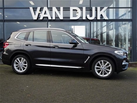 BMW X3 - xDrive20i Exe. X-Line Pano.dak Elek.Trekhaak Nav. Hifi Head-up Led 19