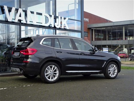 BMW X3 - xDrive20i Exe. X-Line Pano.dak Elek.Trekhaak Nav. Hifi Head-up Led 19