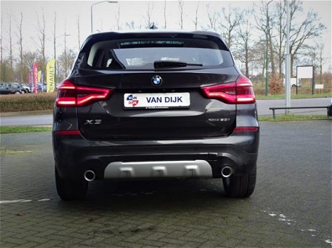 BMW X3 - xDrive20i Exe. X-Line Pano.dak Elek.Trekhaak Nav. Hifi Head-up Led 19