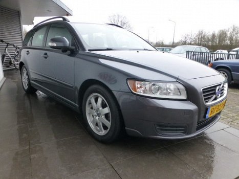 Volvo V50 - 1.6 D2 Summum - 1